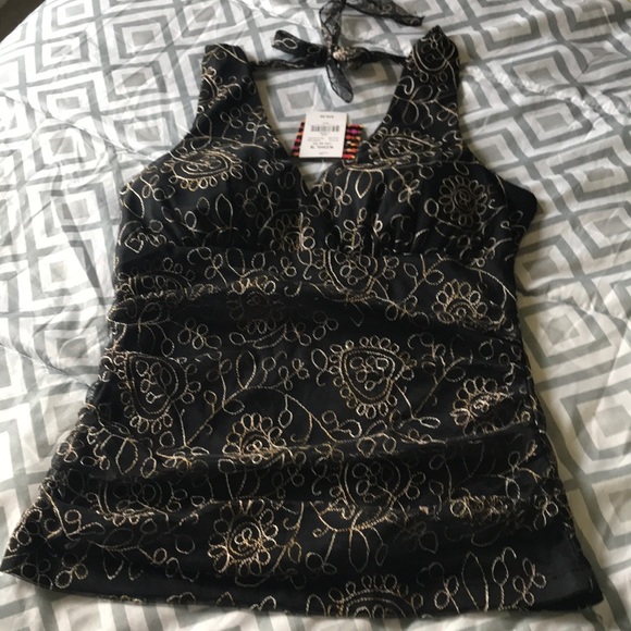 Heart Soul Tops - 🌸Heart Soul black halter top